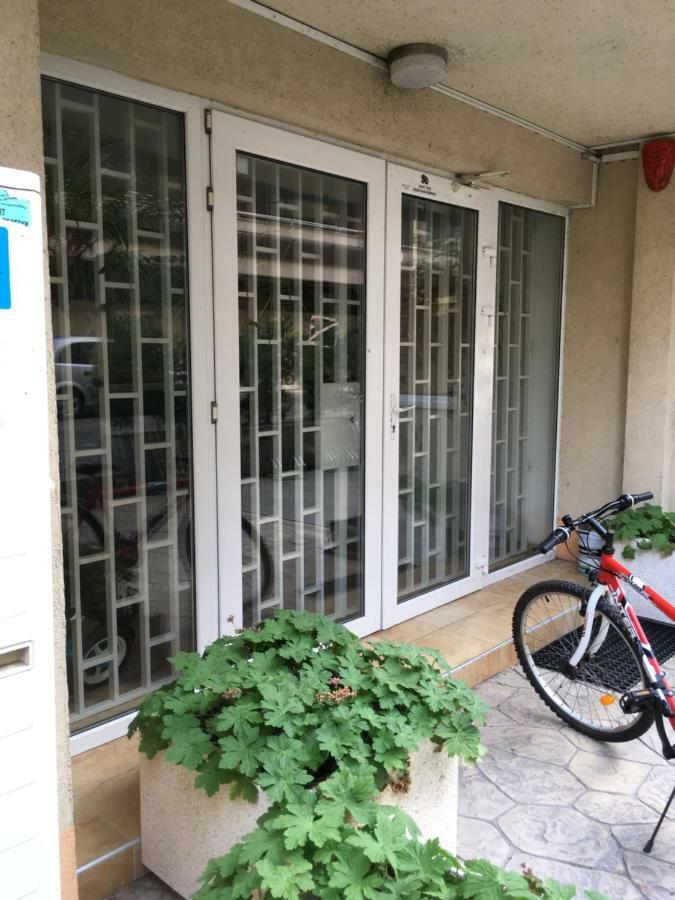 Flat near the sea Apartamento Pomorie Exterior foto